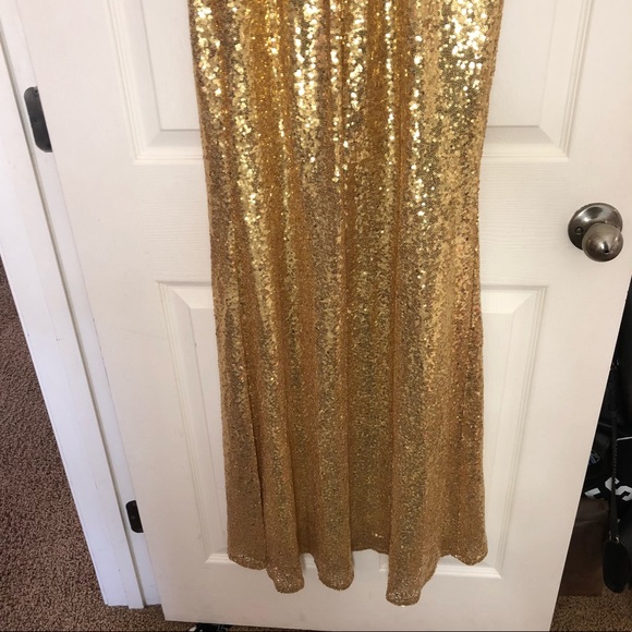 Beautiful gold sequin hand made dress. Size 8 - Picture 7 of 8